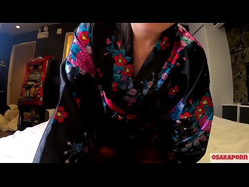 ❤️ Neska cosplay gazteak sexua orgasma arte maite du zaldizko emakume baten zorrotada batekin eta putzarekin. Japoniako jantzi tradizionalarekin, puxi iletsua eta titi ederrak dituen neska asiarra, afizionatuen bideoan, jostailu putzekin masturbazioa erakusten duena. Sakura 3 OSAKAPORN. ❤️ Azal bideoa %eu.mrpornogratis.ruan